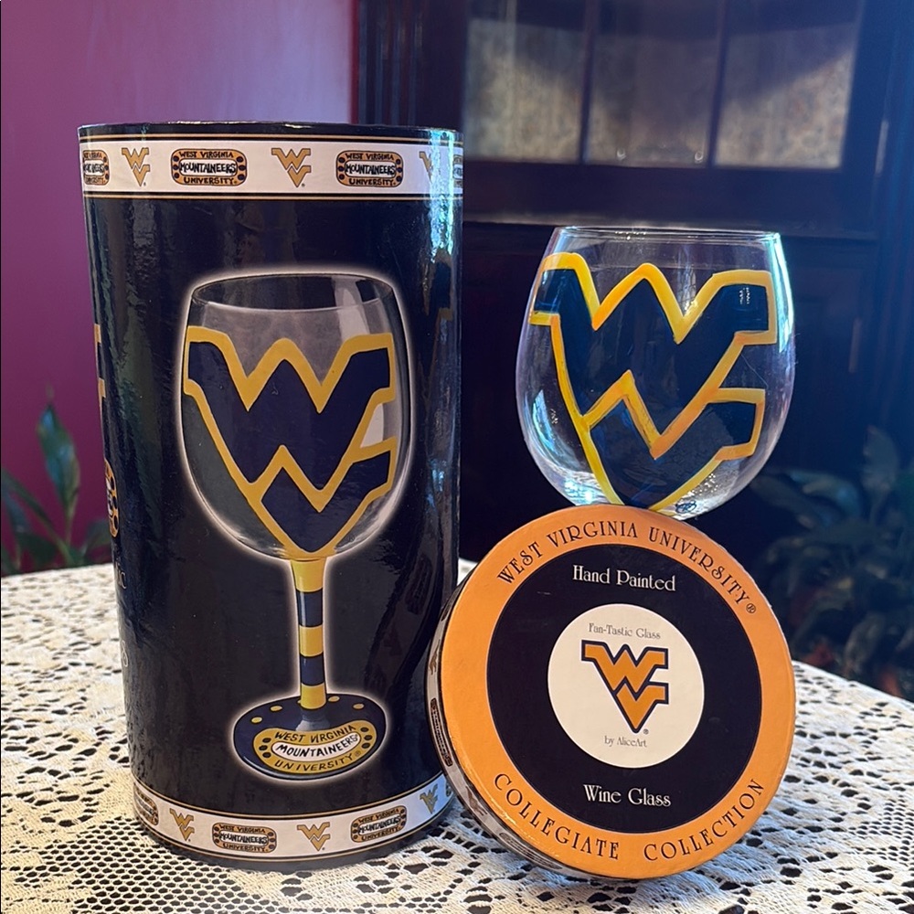 Blue and Yellow WVU Drinkware Wine Glass